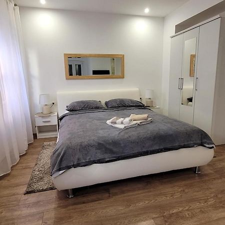 Sebenico Luxury Rooms Šibenik Buitenkant foto