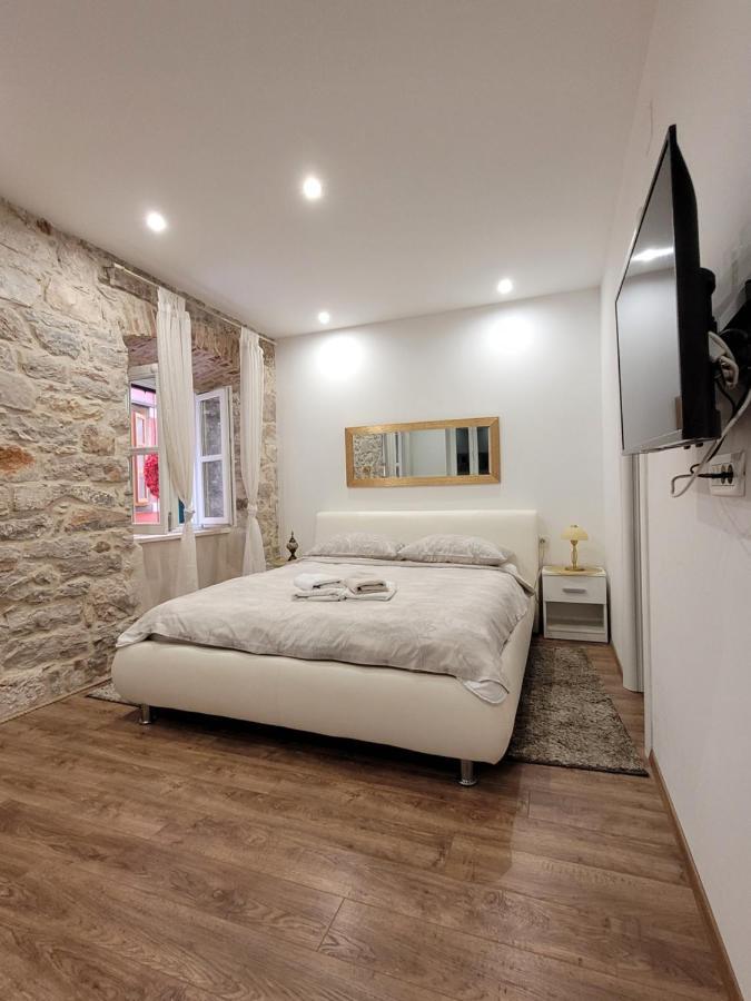 Sebenico Luxury Rooms Šibenik Buitenkant foto